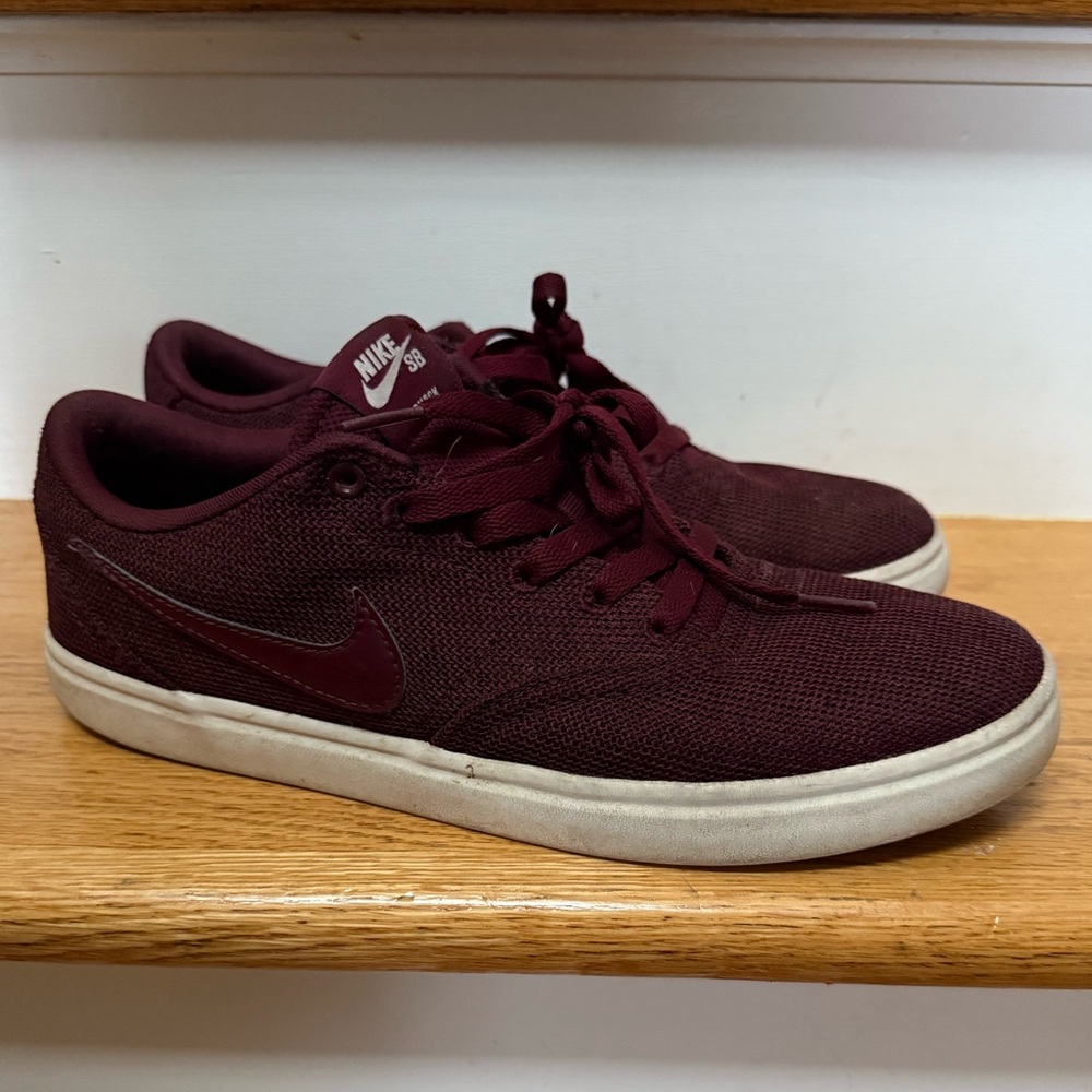 Nike Women’s Burgundy Sneakers